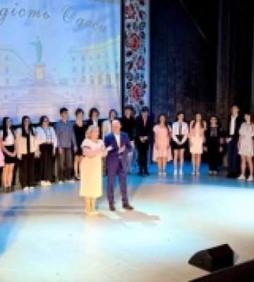 Найкращим випускникам одеських шкіл вручили нагороду міського голови «Гордість Одеси»