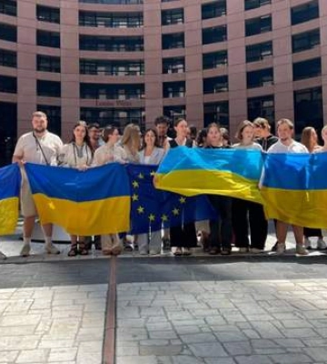 Украина покинула Европейский молодежный форум из-за выступления дочери Навального Украина покинула Европейский молодежный форум из-за выступления дочери Навального