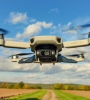 На Миколаївщині ворожі дрони атакували вітрові електростанції