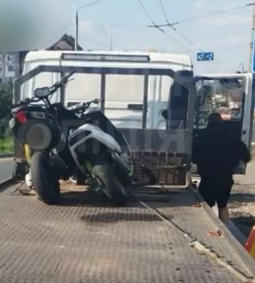 У Чернівцях двоє підлітків позбулися своїх скутерів через керування без документів