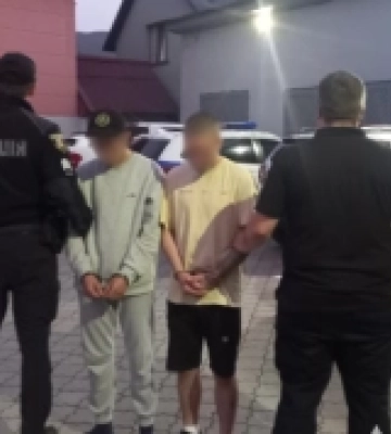 На Закарпатті затримали двох зловмисників, підозрюваних у зґвалтуванні неповнолітньої