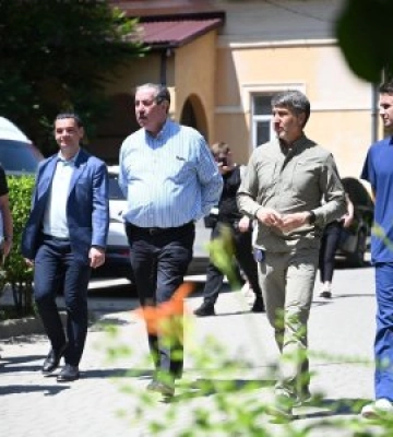 Медична допомога із серцем: закарпатські лікарні отримали цінний гуманітарний вантаж зі США