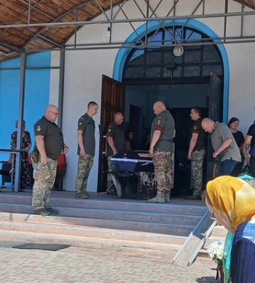 На Волині попрощалися з померлим бійцем Юрієм Торбичем 
