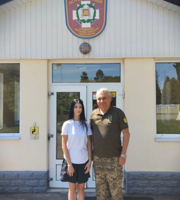 Перша дівчина подала документи до військового ліцею на Рівненщині