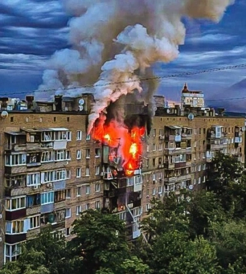 ДСНС показала наслідки ворожого удару по Харкову