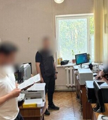 Привласнили майже 4 млн грн під час закупівлі укриттів: на Одещині викрили учасників злочинної групи. ФОТОрепортаж
