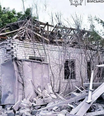 У Запорізькій області російські обстріли пошкодили будинки, авто та інфраструктуру
