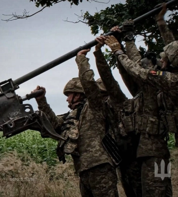 РФ за добу війни в Україні втратила танк, 20 артсистем і 1060 військових