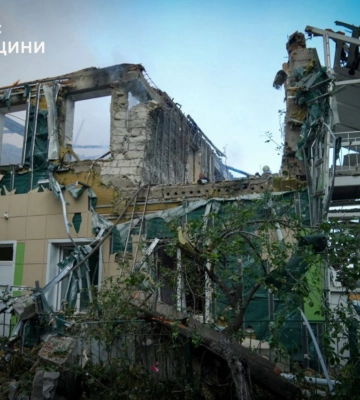 Оккупанты на рассвете атаковали Одессу с помощью дронов: поврежден инклюзивный центр для детей, ранены 13 человек