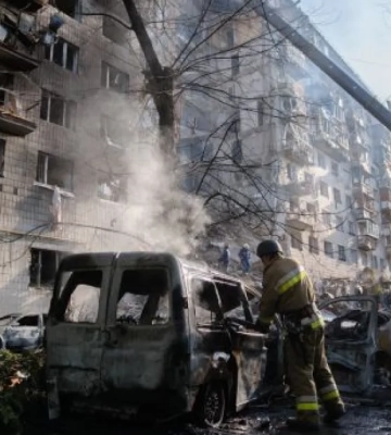 Масована атака на Київ ракетами та дронами: які наслідки (ФОТО, ВІДЕО)