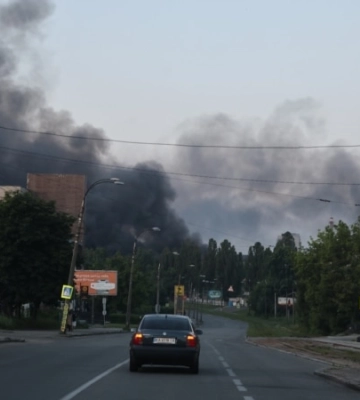 КМВА: у Києві після російського удару встановлюють особи 10 загиблих, ще є зниклі безвісти
