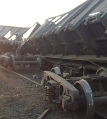 В Києві та області через російський обстріл пошкоджена залізниця