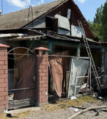 У Нікополі внаслідок російських атак загинув чоловік, ще двоє - постраждали