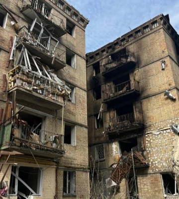 Деблокировали еще одну погибшую: в Киеве 18 июня объявили днем траура по жертвам массированной атаки врага
