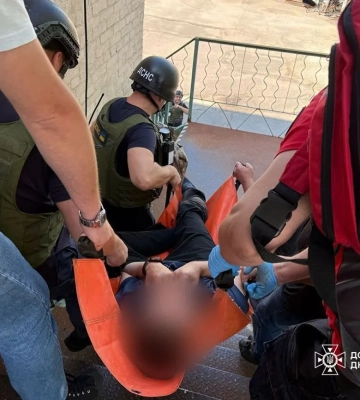 Ворожа атака дронів: на Дніпропетровщині поранено двох енергетиків ДТЕК Дніпровські електромережі