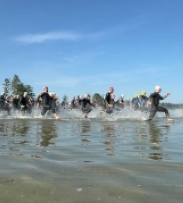 У Світязі відбулися Всеукраїнські змагання з триатлону «Svitiaz Iron Wave»
