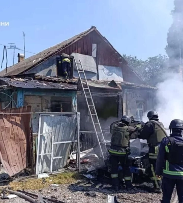 Ворожа атака дронів: на Дніпропетровщині поранено двох енергетиків ДТЕК Дніпровські електромережі