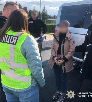 З Німеччини екстрадовано житомирянку, якій інкримінують сприяння у незаконному в’їзді в Україну десятьом іранцям