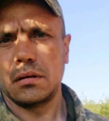 У селищі на Волині привітали з днем народження вдову загиблого героя