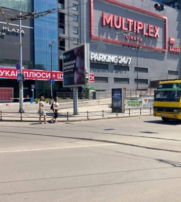 В Одесі на Генуезькій встановлюють нові світлофори