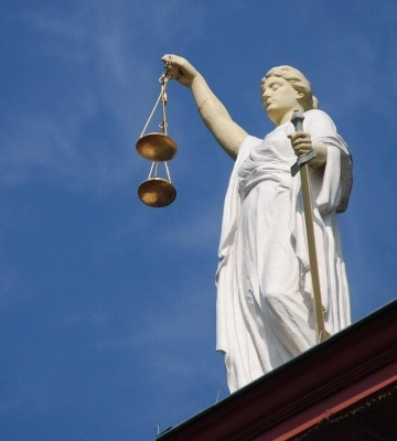 Катували українців: чотирьох військових РФ судитимуть за злочини під час окупації Бучі