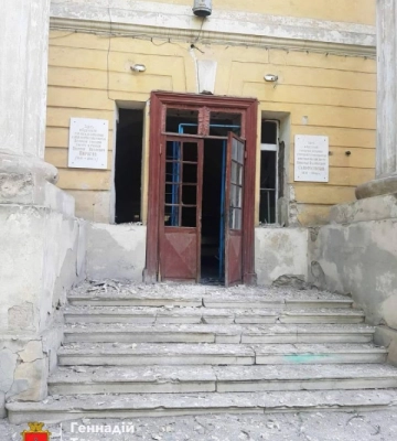 Внаслідок ворожої атаки на Одесу постраждала інфекційна лікарня