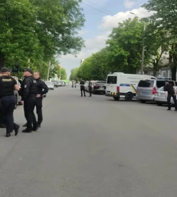 В Житомирі на вулиці Святослава Ріхтера сталася стрілянина, є загиблі