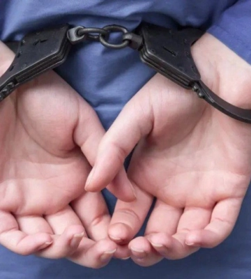 У Запоріжжі судитимуть шахрая, який видурив у матері загиблого військового 150 тисяч гривень