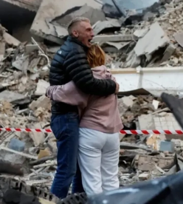 Юноша, чьи родители ждали разбора завалов разрушенного дома, не выжил. ВИДЕО