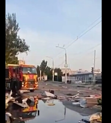 Росія атакувала Запоріжжя: виникла пожежа на підприємстві