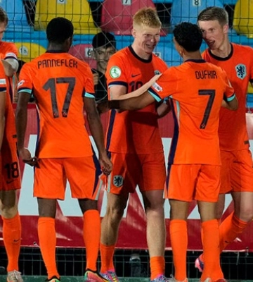 Нидерланды пробились в 1/2 финала Евро U-19