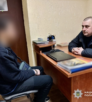 Обвинувальний вирок суду отримав 22-річний житель Одеси, викритий поліцейськими у підпалі двох поштових відділень
