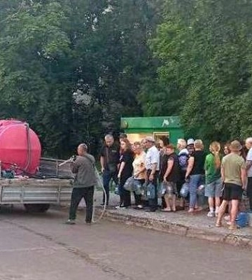 Ночные взрывы, отключения и пятые сутки без воды: как выживают жители оккупированного Мелитополя
