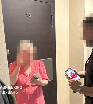 Депутатка Дніпропетровської облради фіктивно служила в ЗСУ заради іміджу та виплат — ДБР