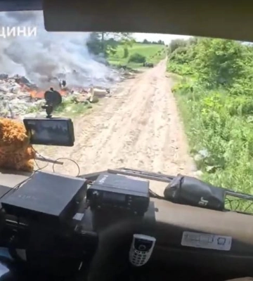 На Дубенщині рятувальники ліквідували загоряння сміття на відкритій території (ВІДЕО)