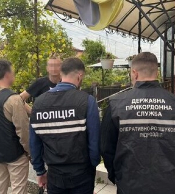 Вивозив чоловіків за кордон через систему "Шлях": На Львівщині затримано організатора схеми, - ДПСУ. ФОТОрепортаж