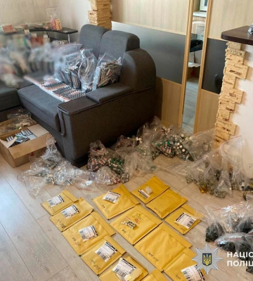 В Україні викрито найбільше підпільне виробництво стероїдів