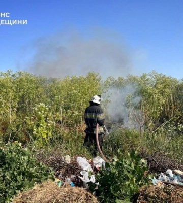 Сміливість ледь не призвела до непоправного: в Одеській області під час самостійного гасіння пожеж постраждало двоє людей