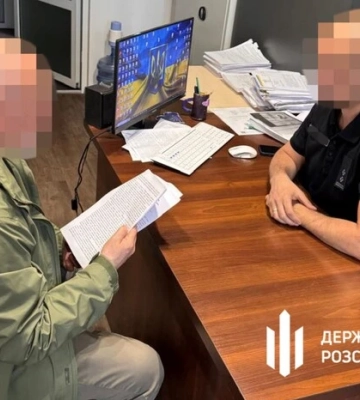 На Київщині ДБР викрило двох офіцерів, які приховали самогубство військового