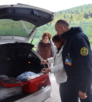 Оформлення за 5 хвилин. Митники радять їхати через пункт пропуску «Смільниця – Кросценко»