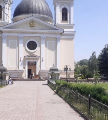 12 постраждалих: у поліції відкрили кримінальні провадження через конфлікт у кафедральному соборі в Чернівцях