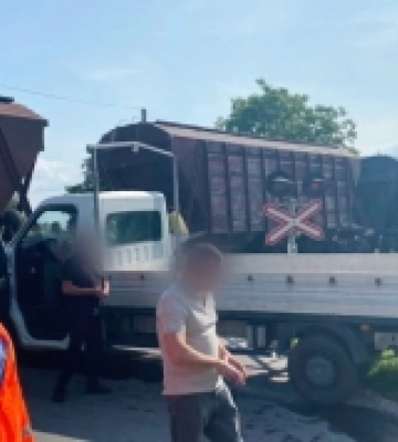 У Луцьку – ДТП на залізничному переїзді