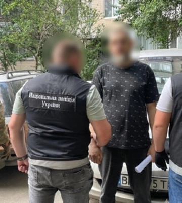 Волинські копи затримали одесита за підозрою у збуті зброї  (ФОТО, ВІДЕО)