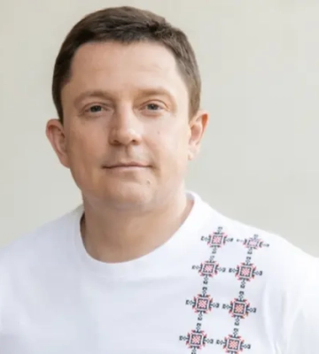 Олесь Довгий складає депутатський мандат