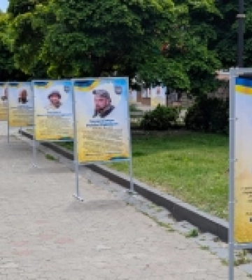 На бульварі у Ковелі повернули Алею пам’яті Героїв