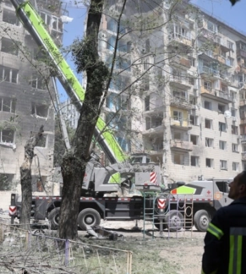 У Києві завершено рятувальну операцію після ракетного удару по будинку — 28 загиблих