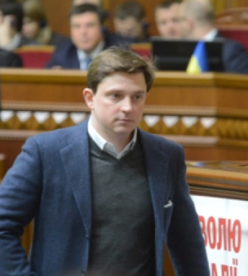 Олесь Довгий сложил мандат и уходит из политики: заявил, что не вернется во власть Олесь Довгий сложил мандат и уходит из политики: заявил, что не вернется во власть