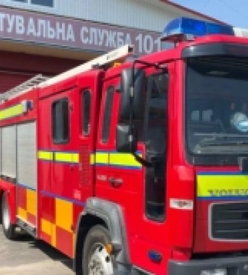 Рятувальники Миргородського району отримали автостерну з Ірландії Рятувальники Миргородського району отримали автостерну з Ірландії