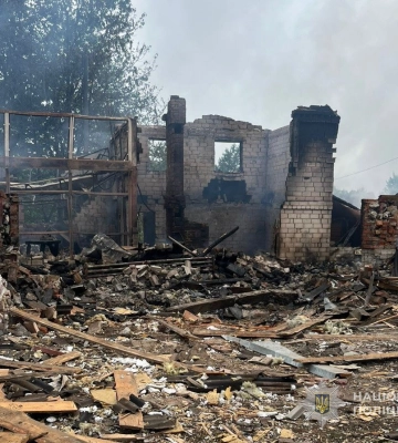 Пошкоджені будинки та кафе: що відомо про обстріли Сумщини впродовж доби