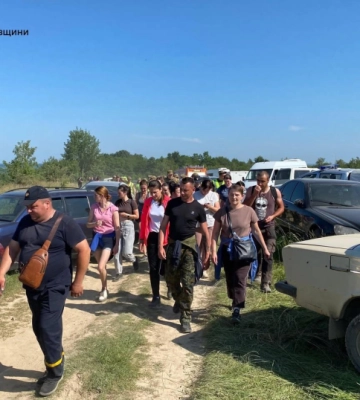 Вмикають мультики, які любить хлопчик: на Франківщині розшукують 6-річного Кирила з аутизмом